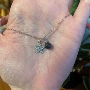Vantel Pearls Necklace